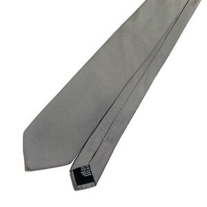 Hugo Boss 60” 100% silk tie